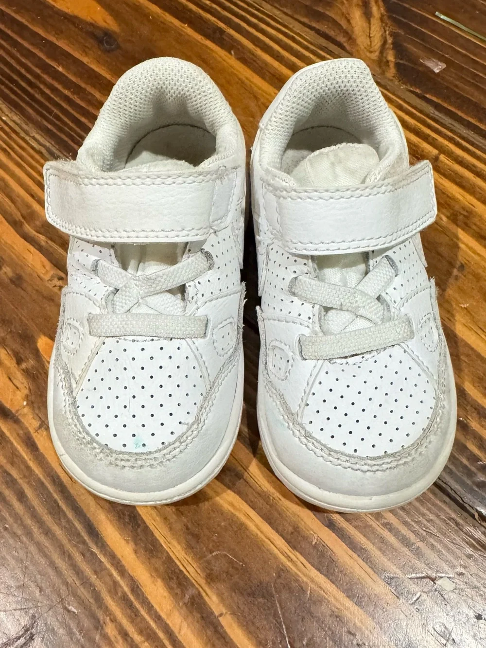 Toddler Nike Tennis Shoes Size 5